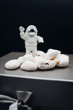 Load image into Gallery viewer, Big Hunk Vanilla Peanut Nougat